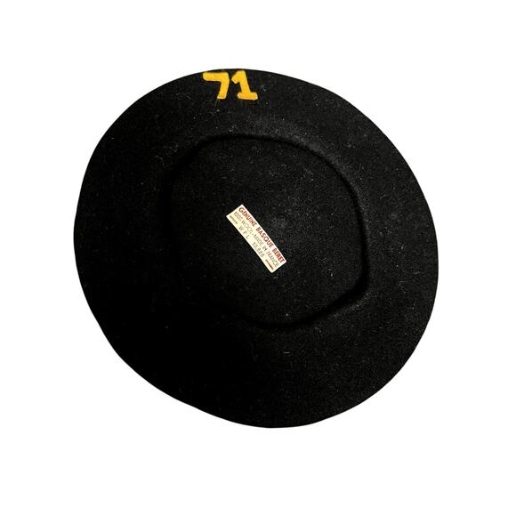Vintage 100% Wool Navy Blue Basque Beret GW 71 Felt Letters Yellow Pom Pom - Picture 2 of 3